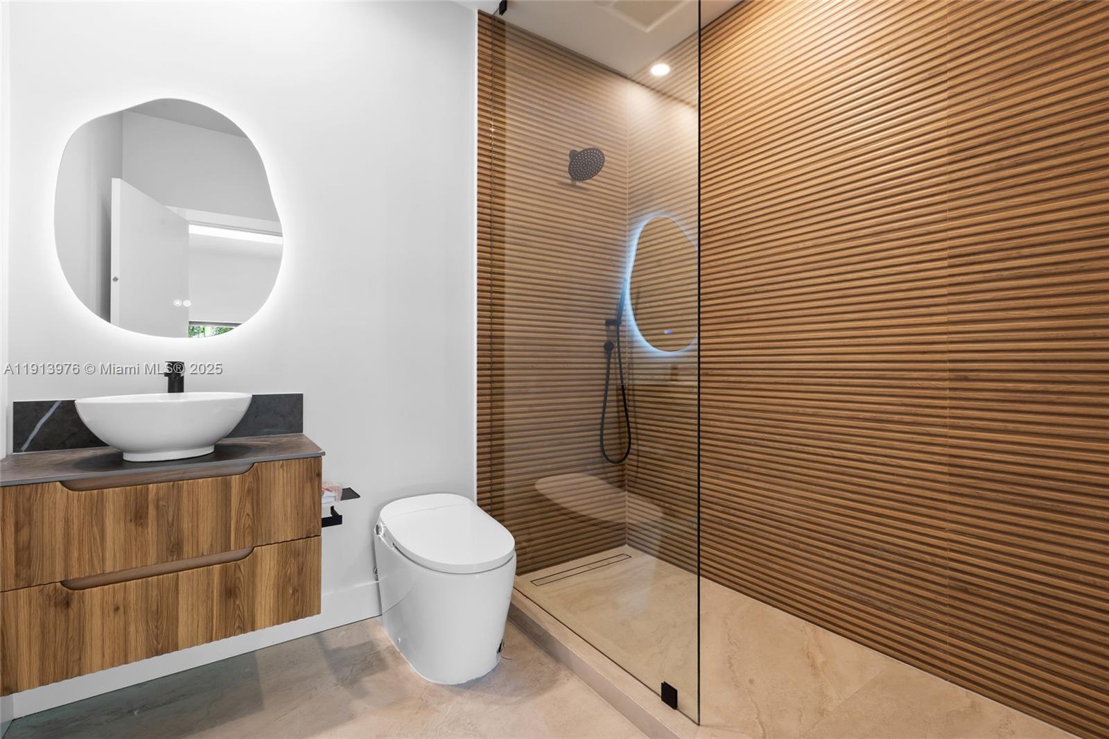 550 S Shore Dr Miami Beach, FL 33141