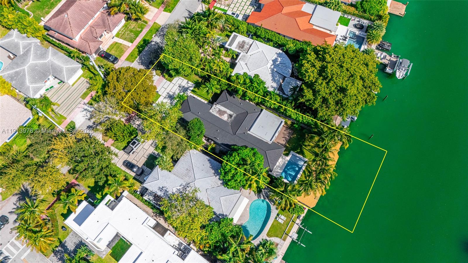 550 S Shore Dr Miami Beach, FL 33141