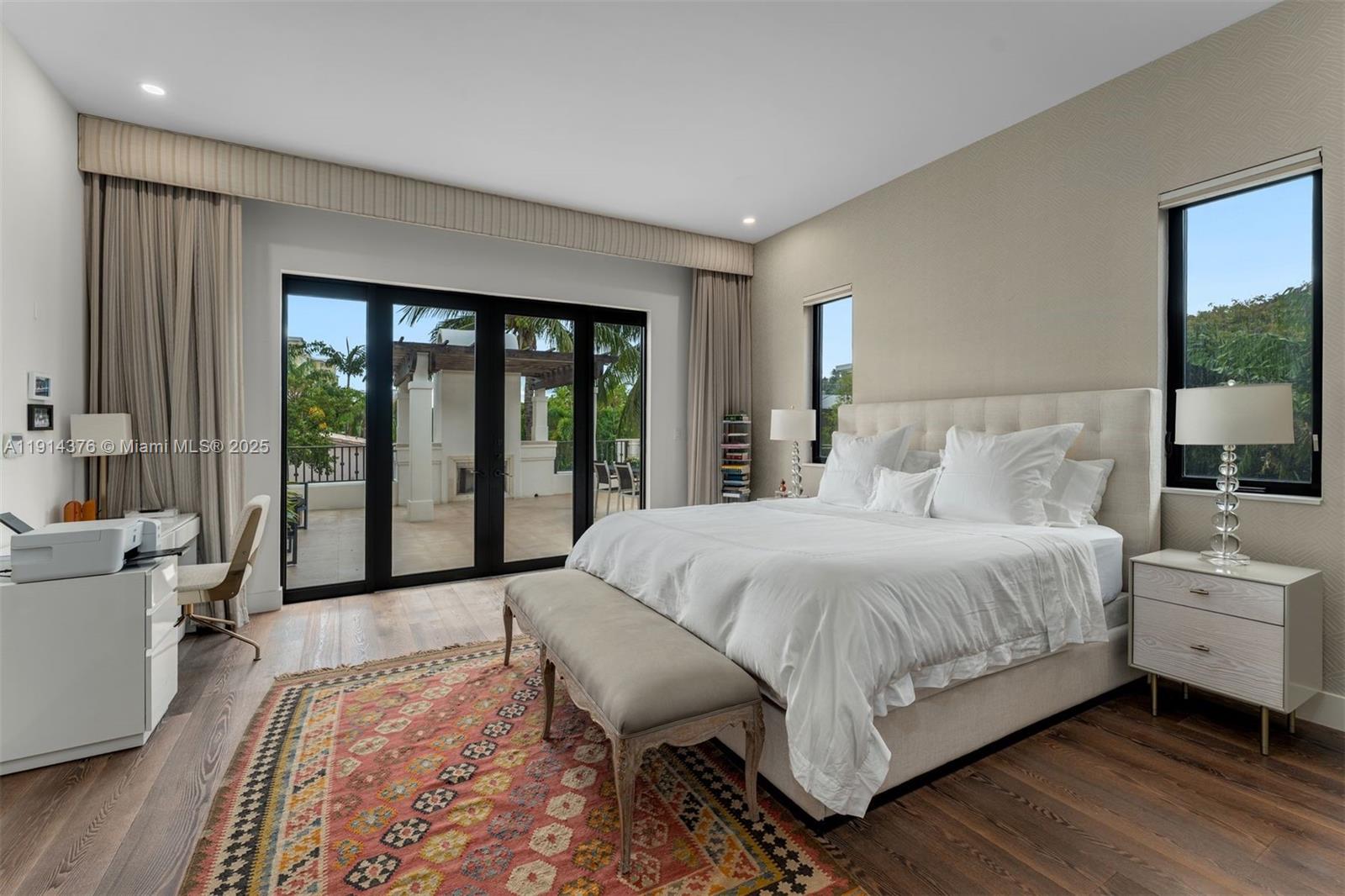 320 Atlantic Rd Key Biscayne, FL 33149