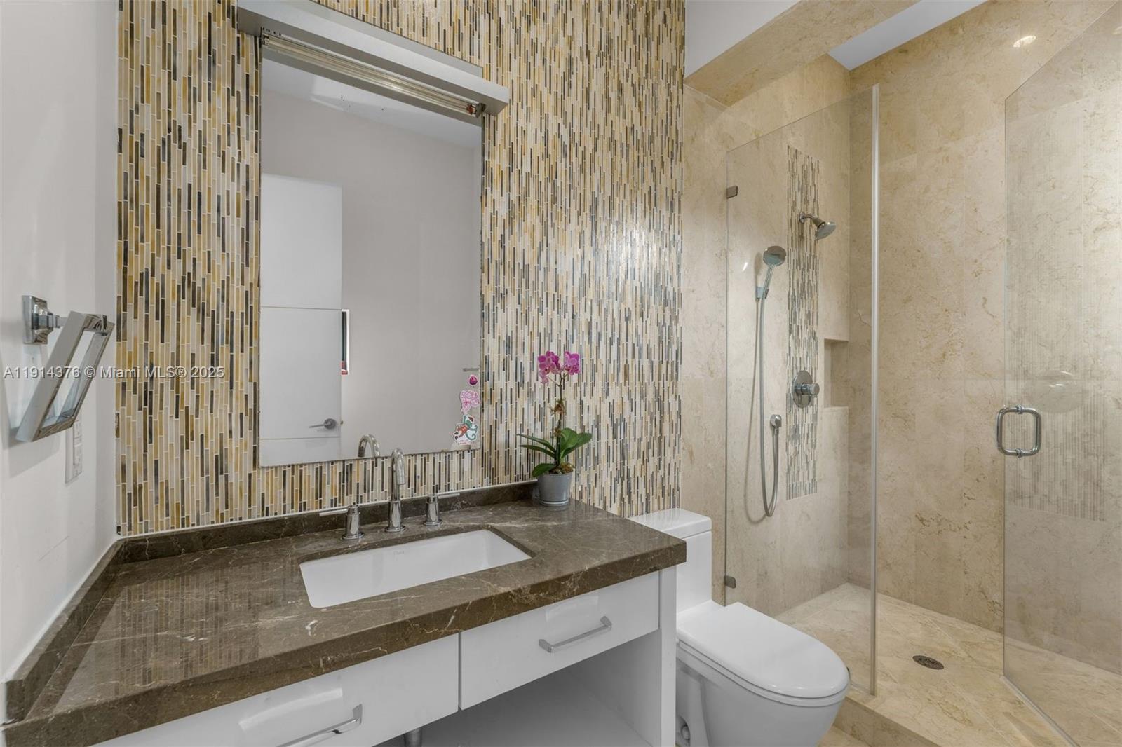 320 Atlantic Rd Key Biscayne, FL 33149