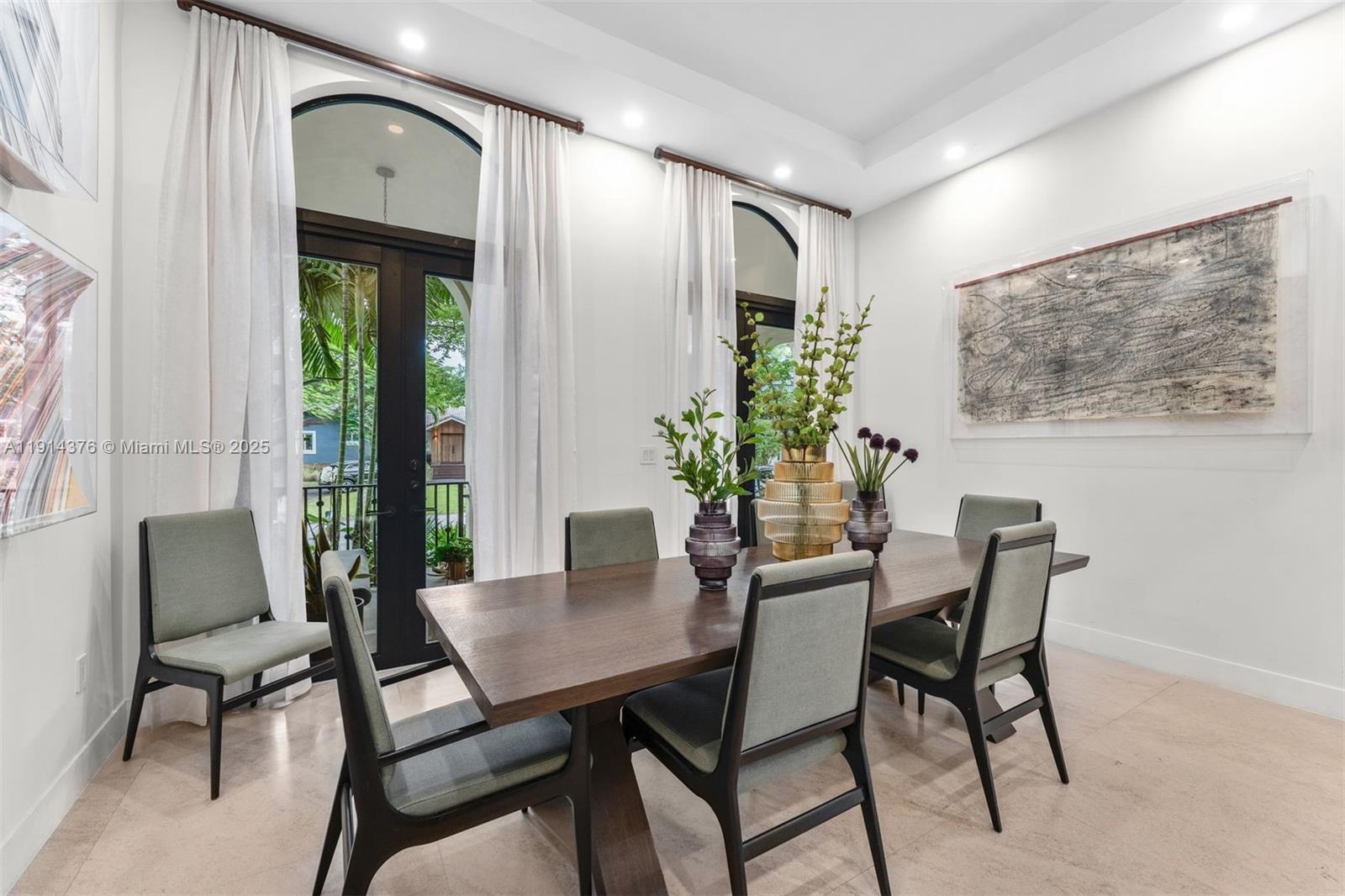 320 Atlantic Rd Key Biscayne, FL 33149