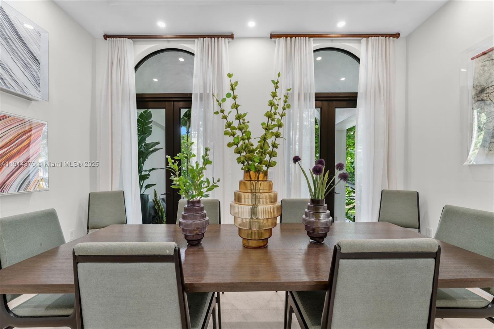 320 Atlantic Rd Key Biscayne, FL 33149