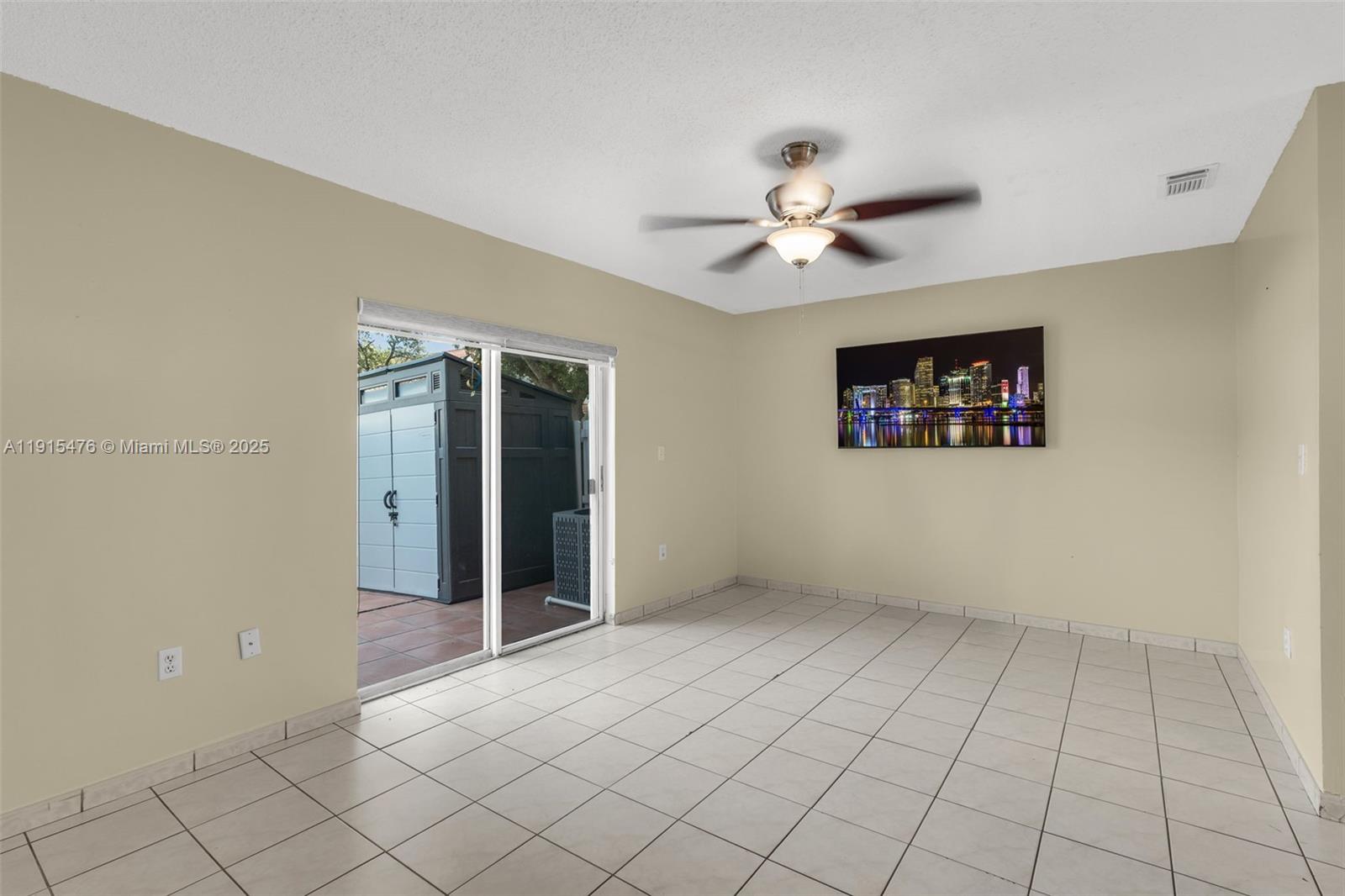 6263 SW 139th Ave Miami, FL 33183