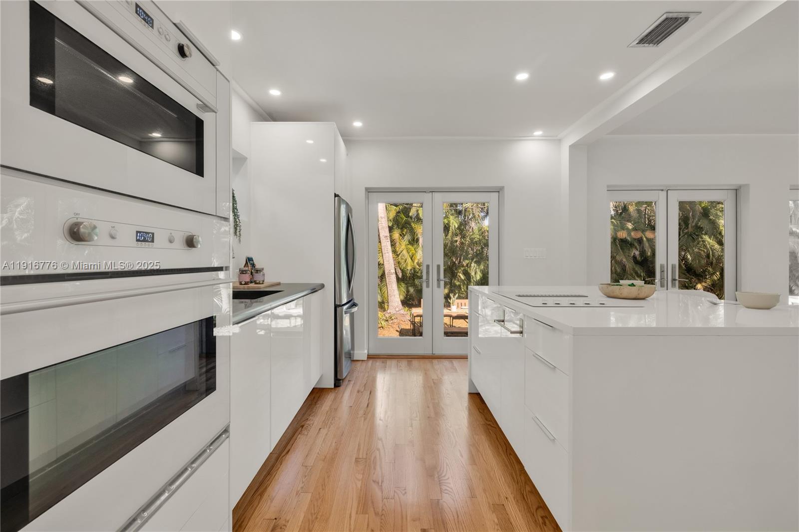 811 NE 71st St Miami, FL 33138