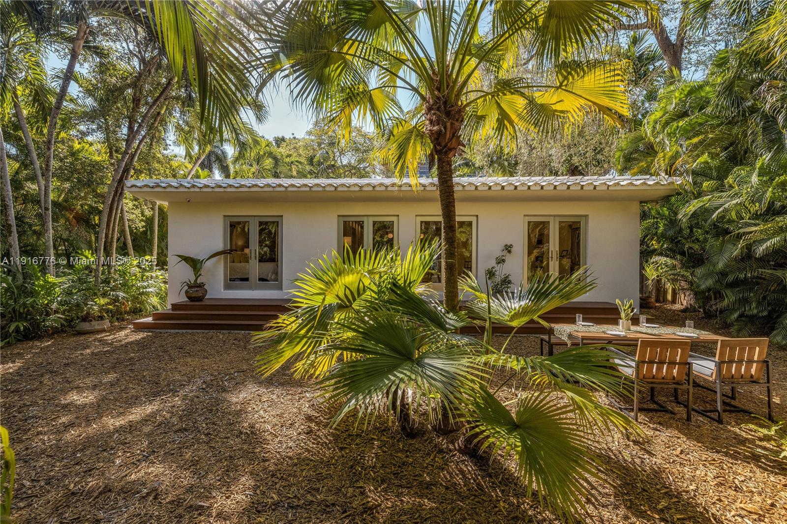 811 NE 71st St Miami, FL 33138