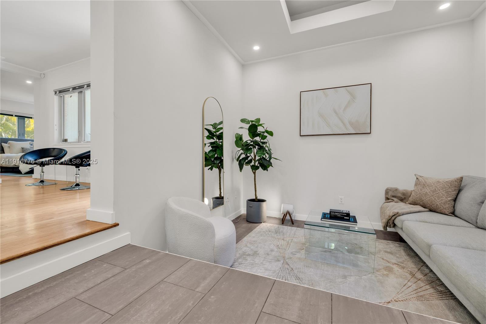 811 NE 71st St Miami, FL 33138