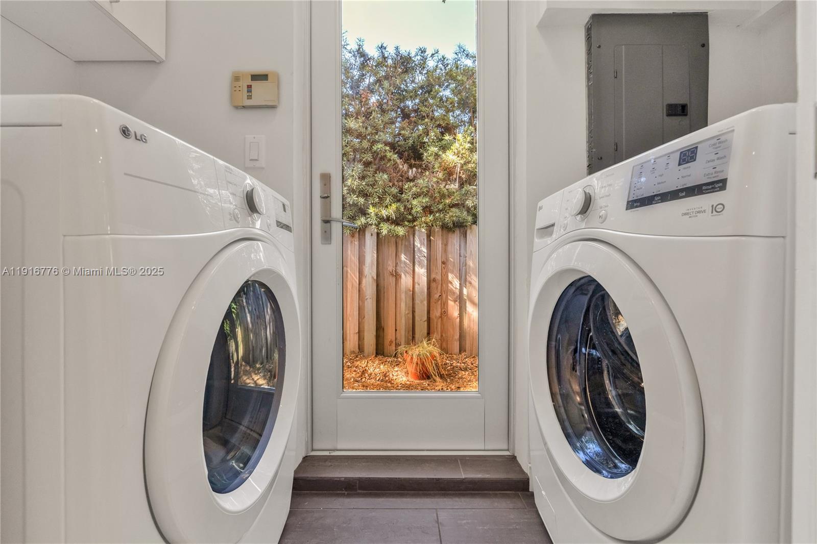 811 NE 71st St Miami, FL 33138