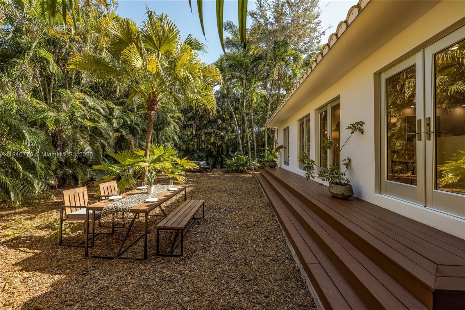 811 NE 71st St Miami, FL 33138