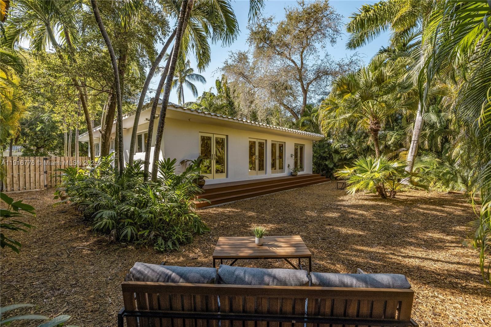 811 NE 71st St Miami, FL 33138