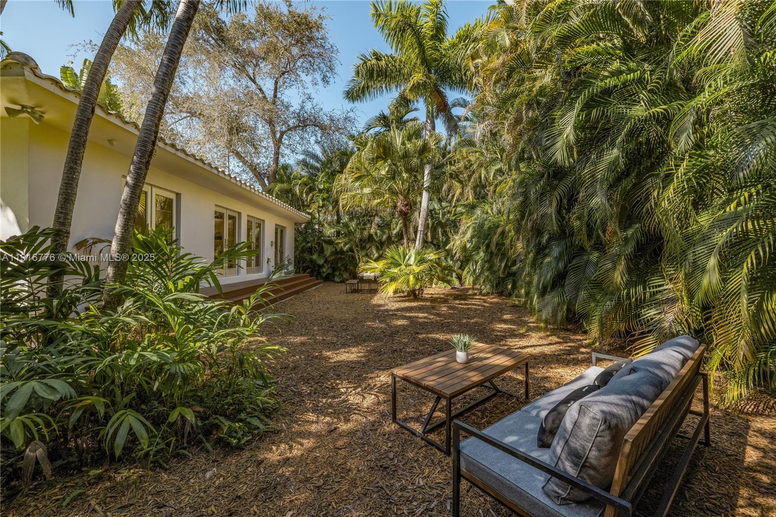 811 NE 71st St Miami, FL 33138