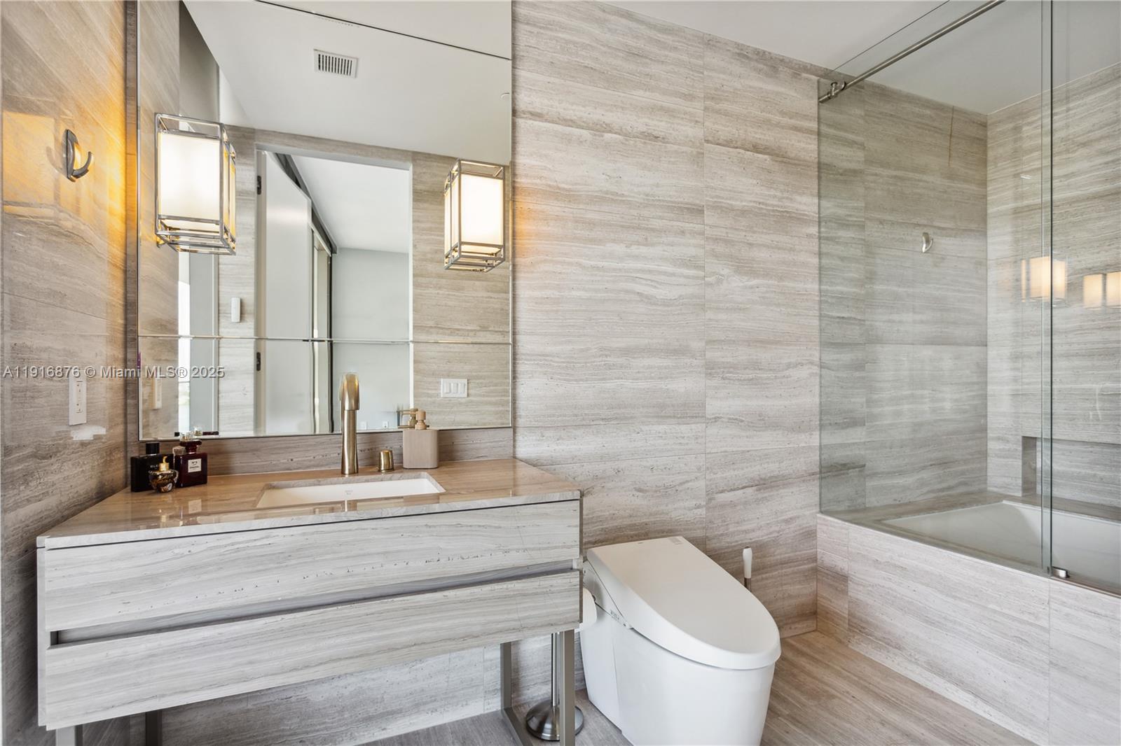 18975 Collins Ave #1905 Sunny Isles Beach, FL 33160