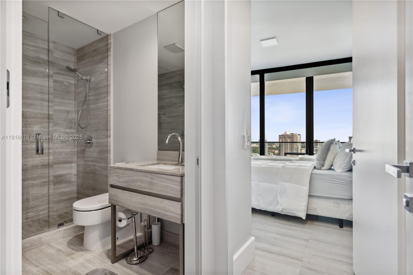 18975 Collins Ave #1905 Sunny Isles Beach, FL 33160