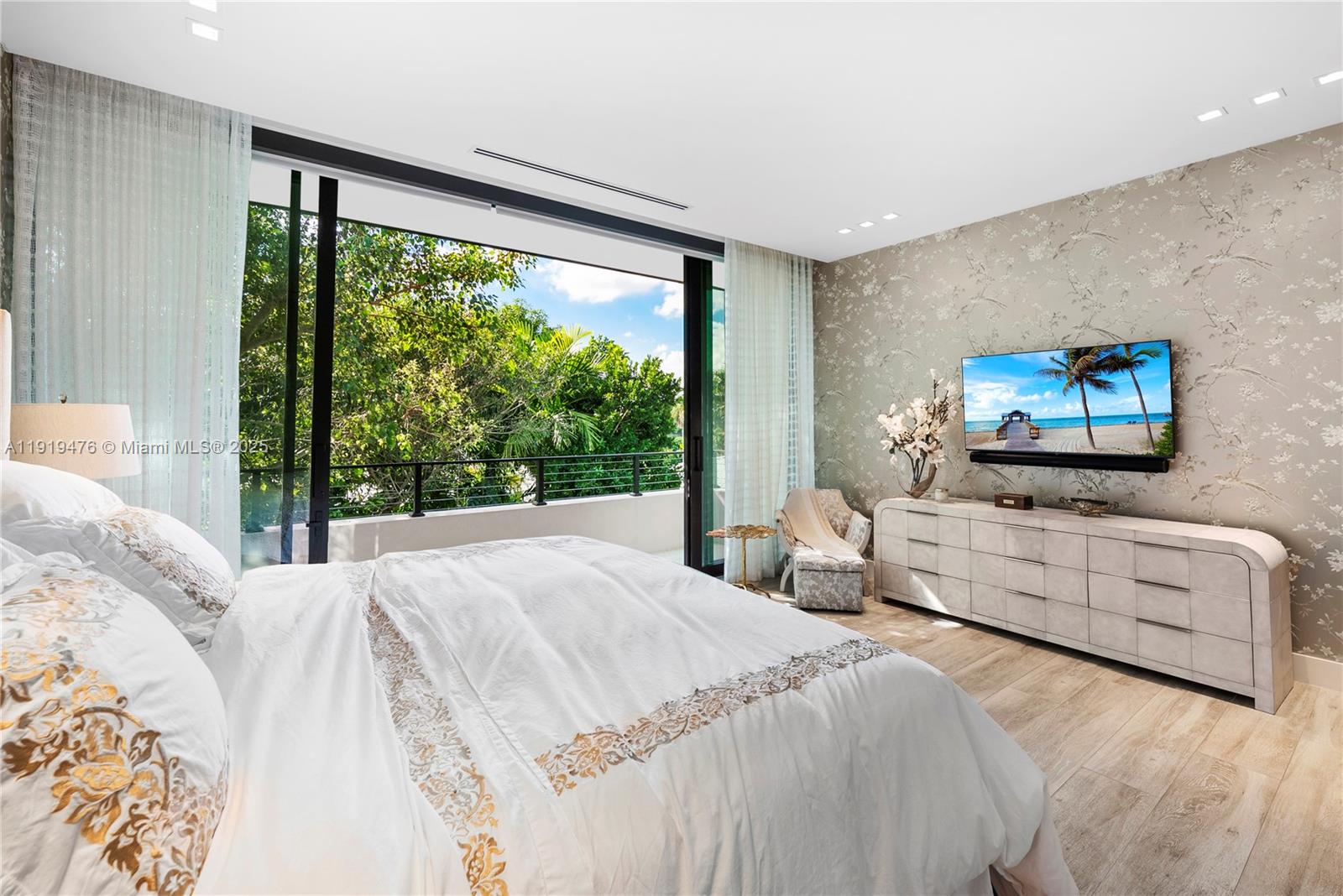 1202 NE 93rd St Miami Shores, FL 33138