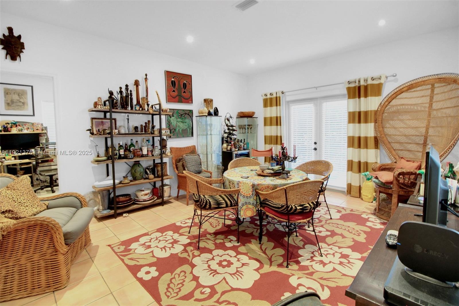 100 SW 30th Rd Miami, FL 33129