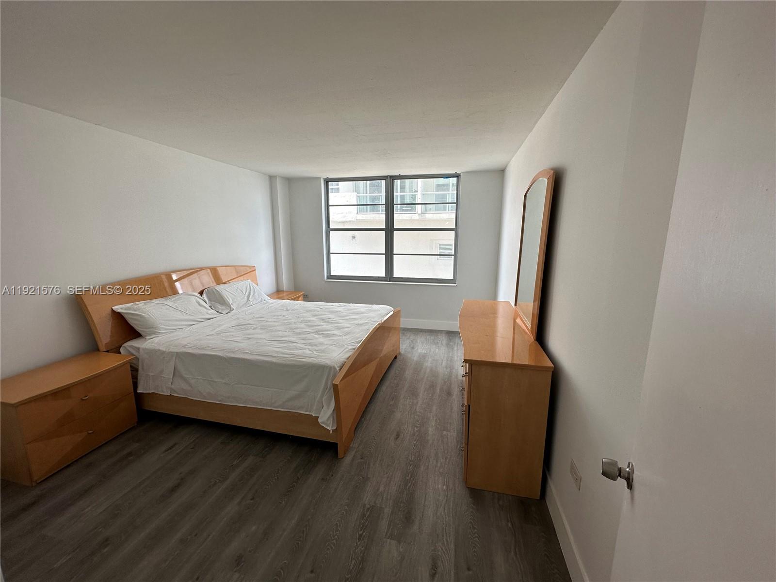 5555 Collins Ave #3C Miami Beach, FL 33140