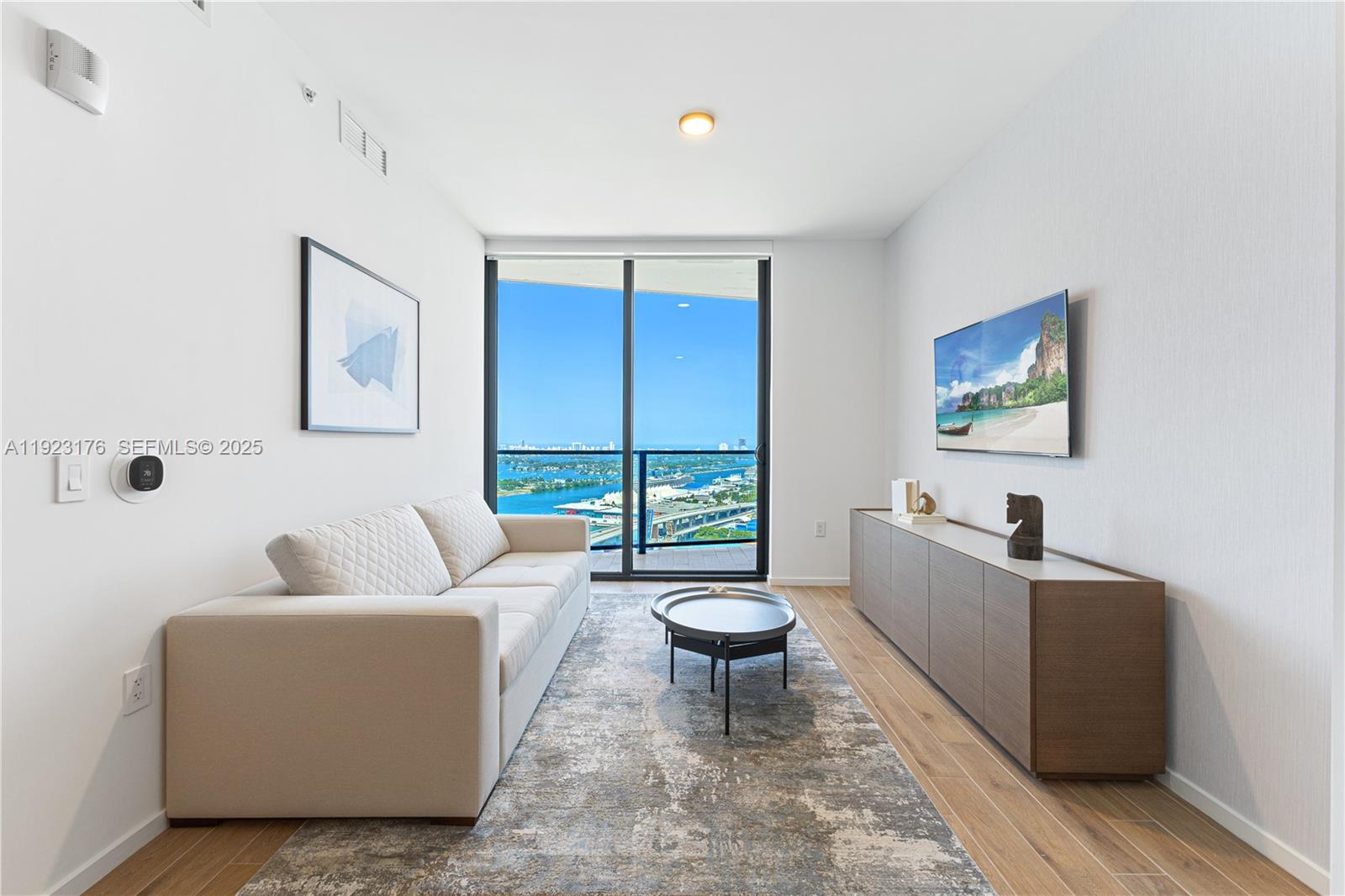 398 NE 5th St #4310 Miami, FL 33132