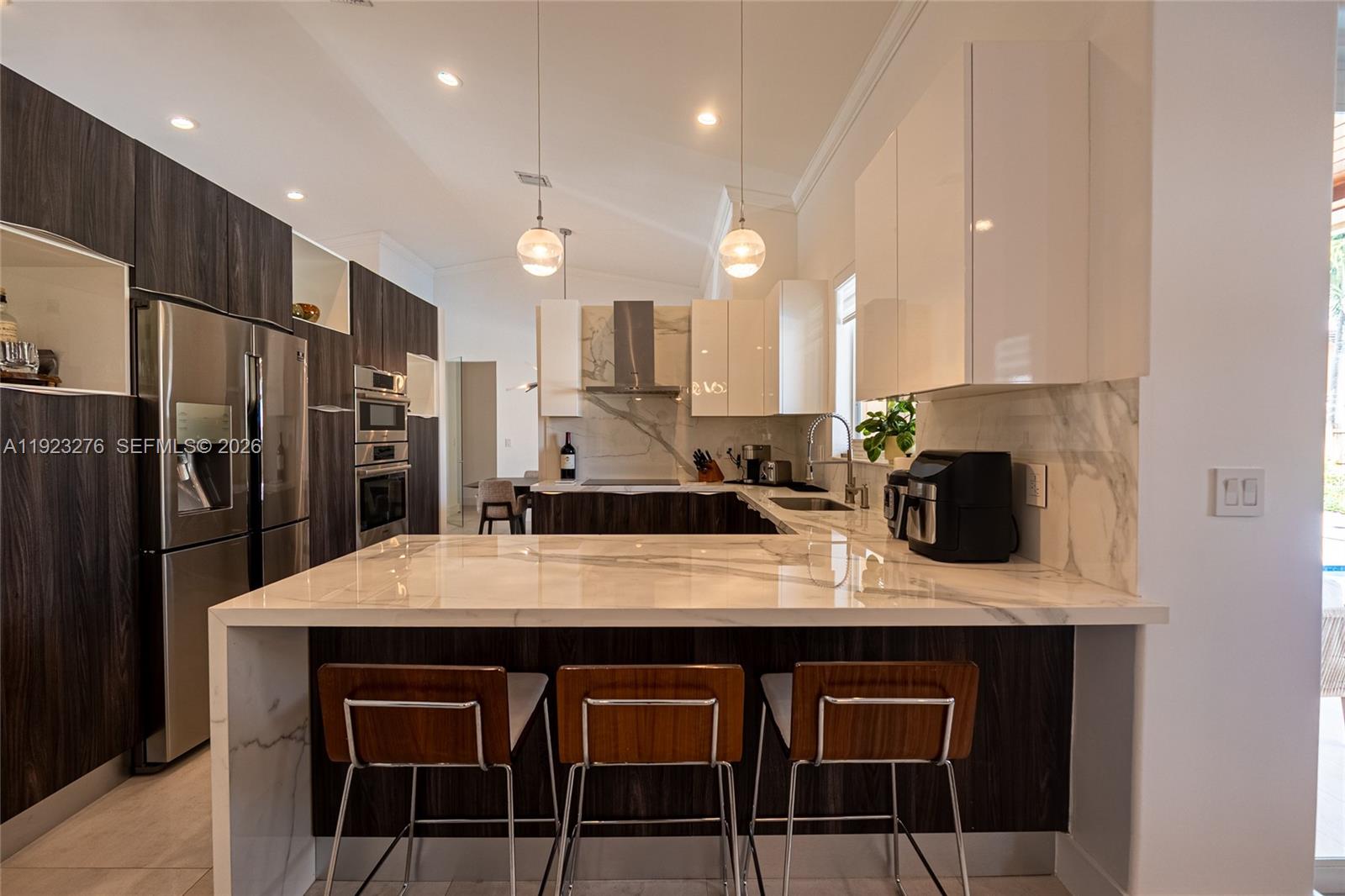 9895 NW 28th Ter Doral, FL 33172