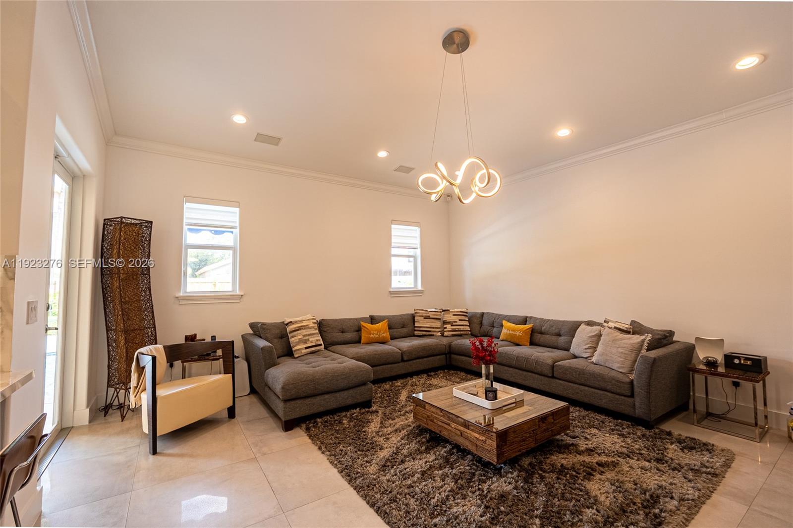 9895 NW 28th Ter Doral, FL 33172