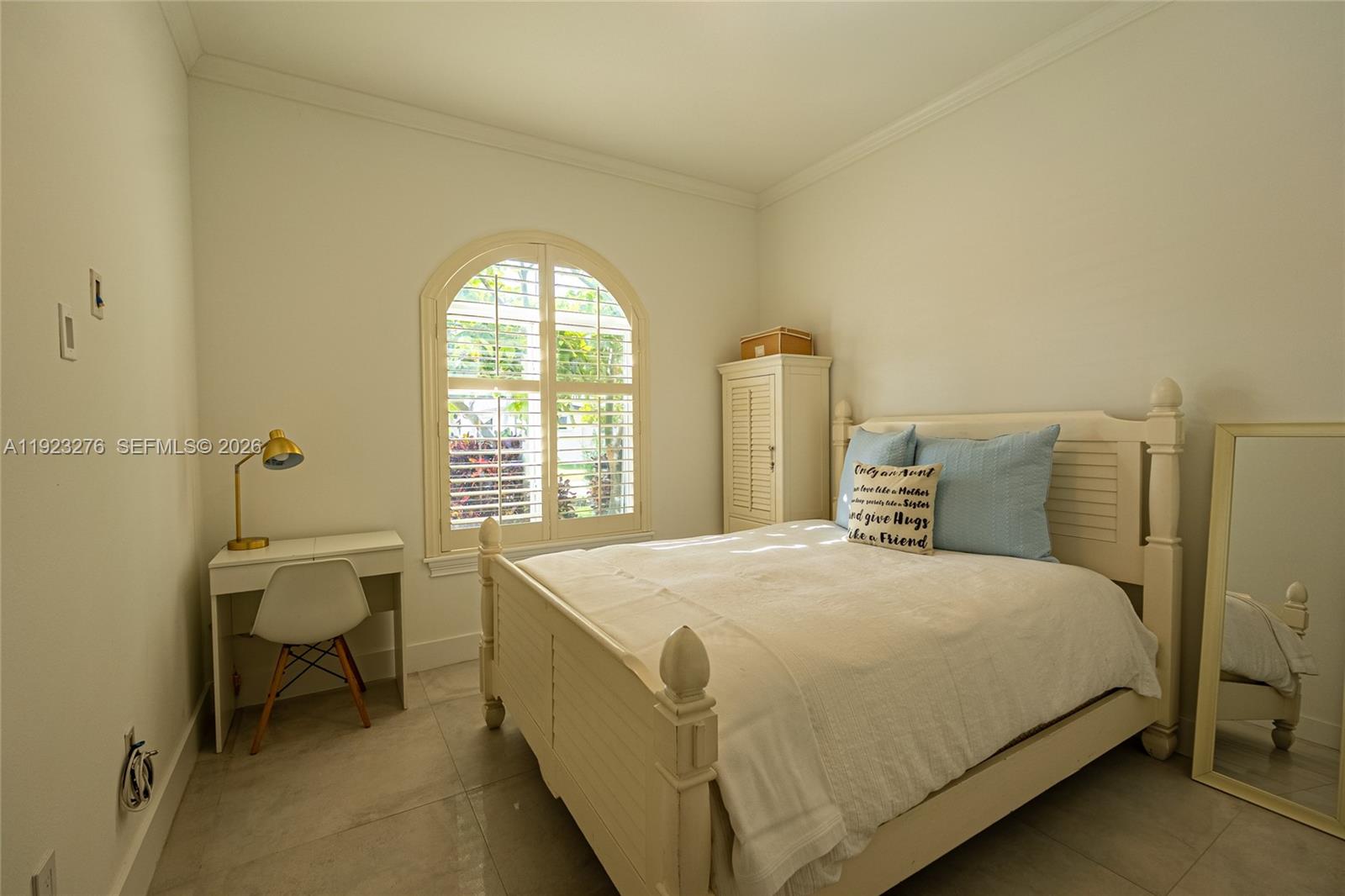 9895 NW 28th Ter Doral, FL 33172