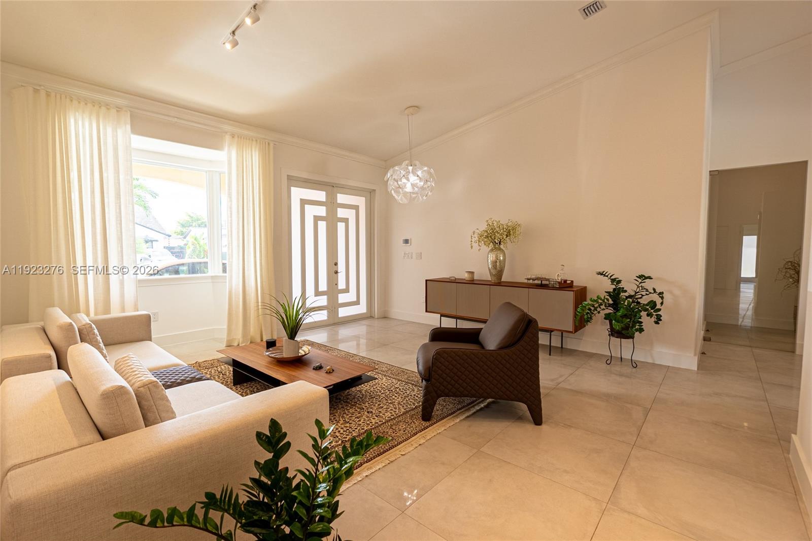 9895 NW 28th Ter Doral, FL 33172