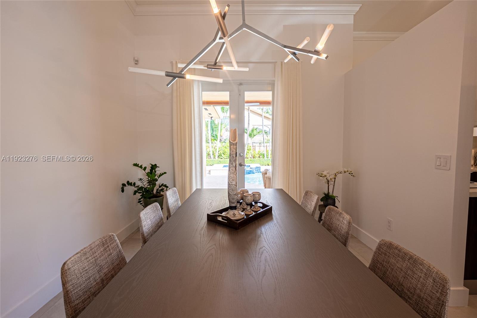 9895 NW 28th Ter Doral, FL 33172