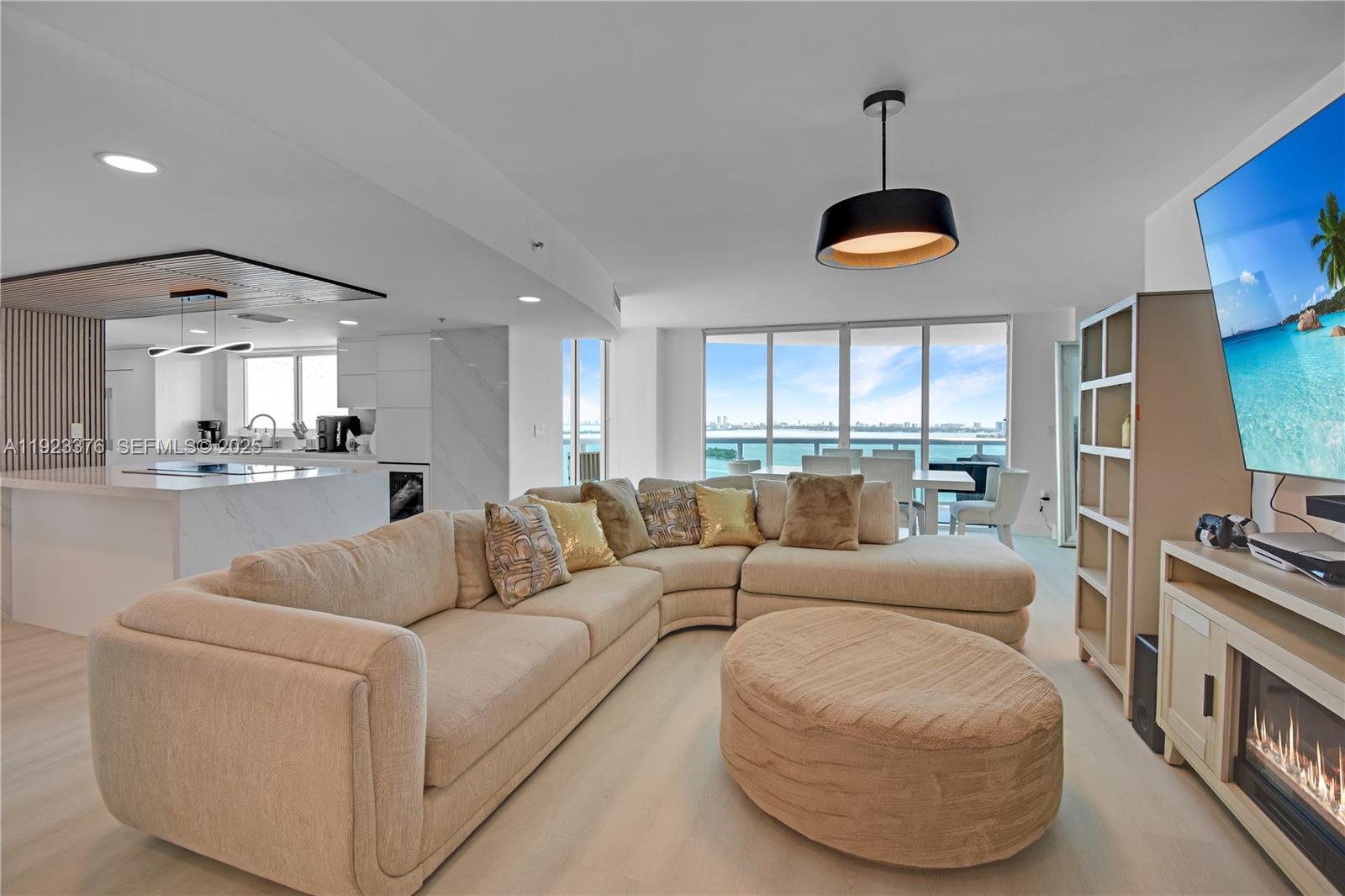 1800 N Bayshore Dr #2201 Miami, FL 33132