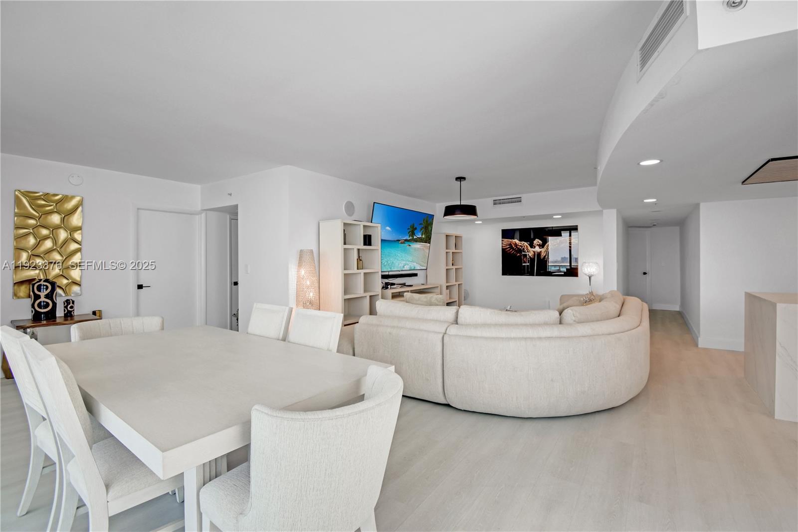 1800 N Bayshore Dr #2201 Miami, FL 33132