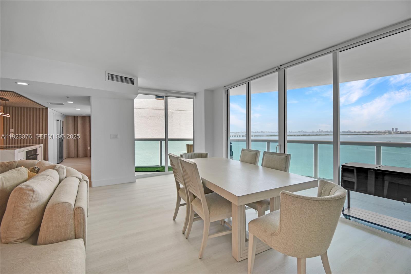 1800 N Bayshore Dr #2201 Miami, FL 33132