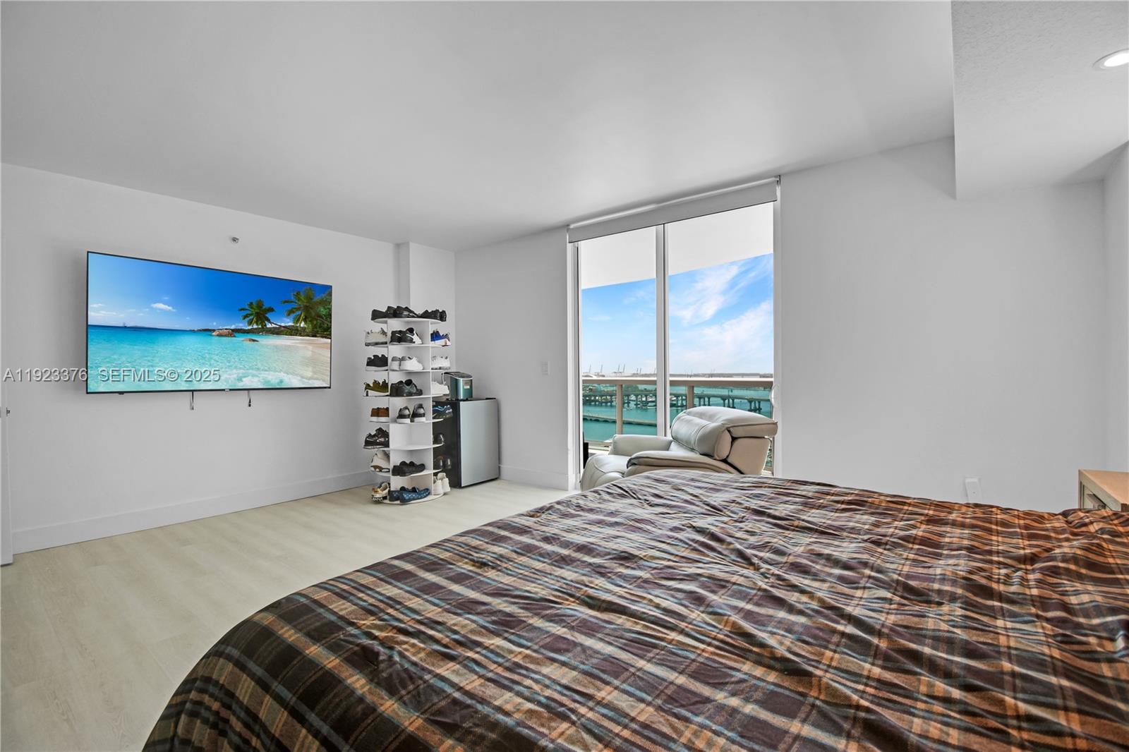 1800 N Bayshore Dr #2201 Miami, FL 33132