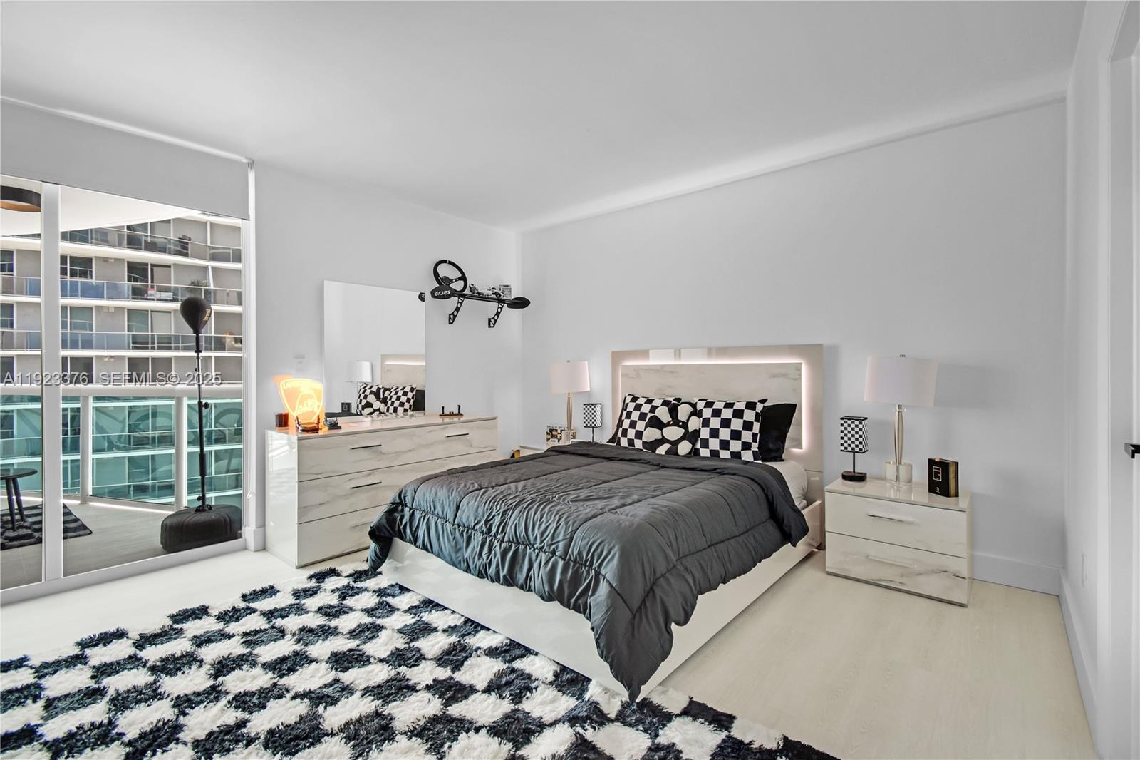 1800 N Bayshore Dr #2201 Miami, FL 33132