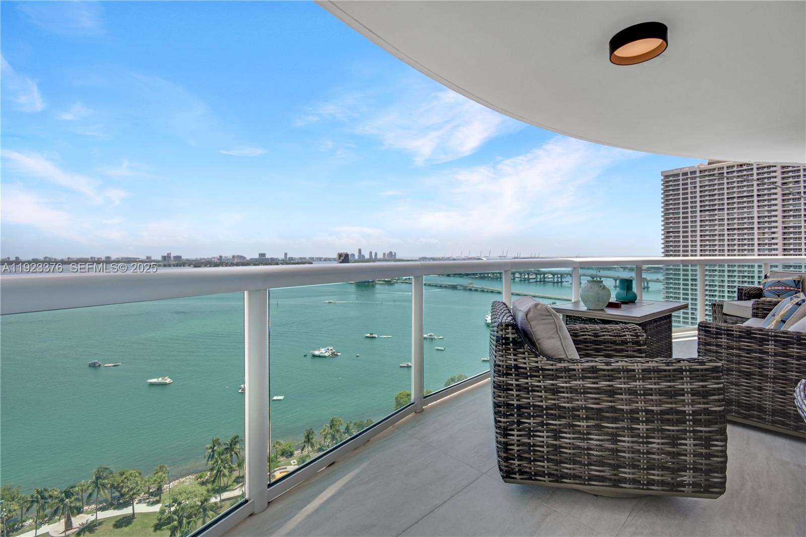 1800 N Bayshore Dr #2201 Miami, FL 33132