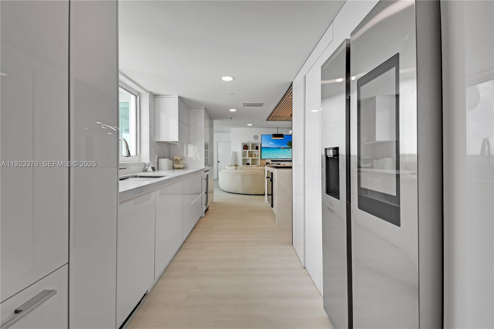 1800 N Bayshore Dr #2201 Miami, FL 33132