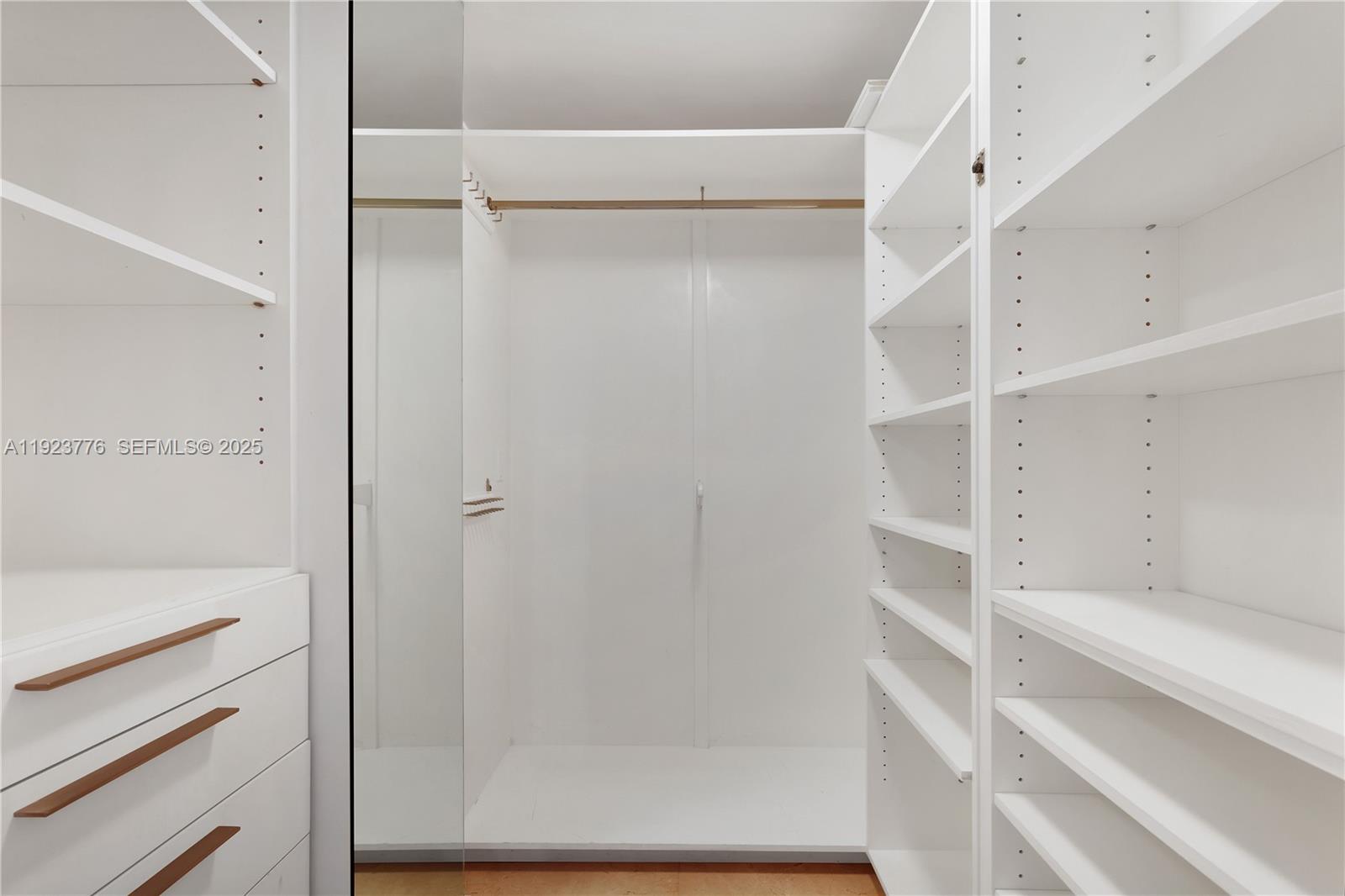 17875 Collins Ave #905 Sunny Isles Beach, FL 33160