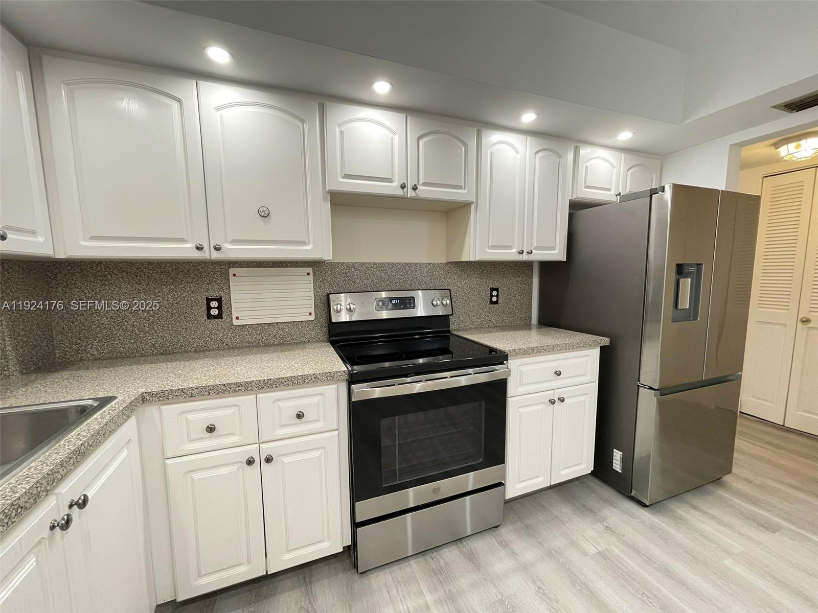 3800 N Hills Dr #308