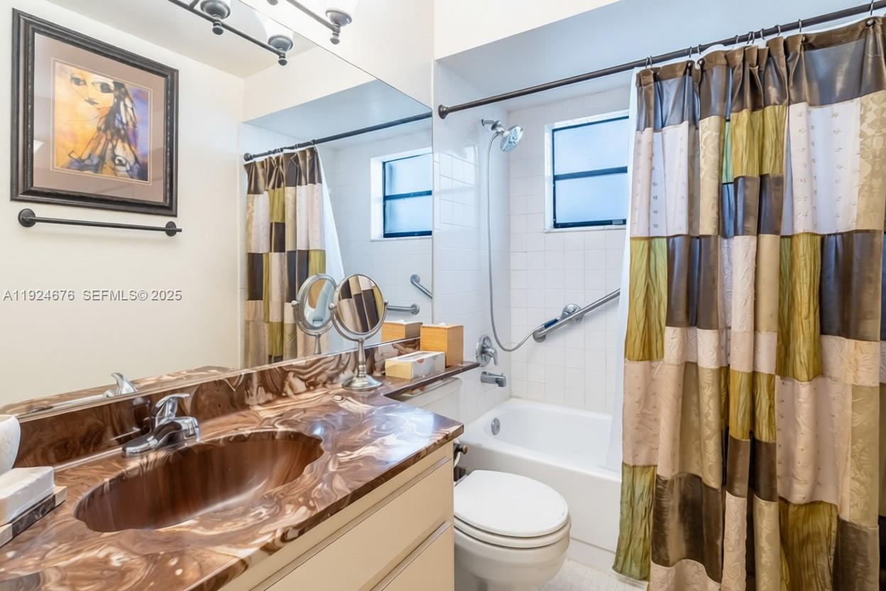 13585 SW 114th Ter Miami, FL 33186