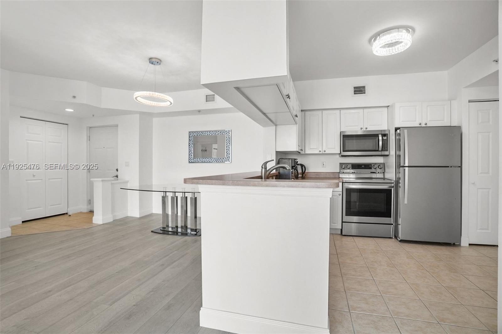 image Porto Bellagio Condo12