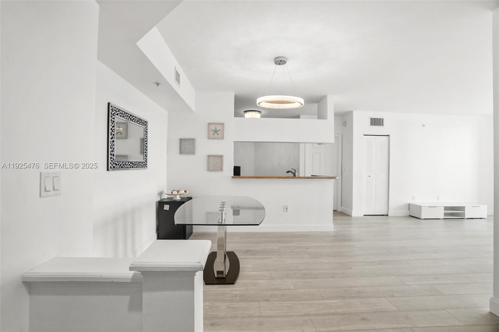 image Porto Bellagio Condo16