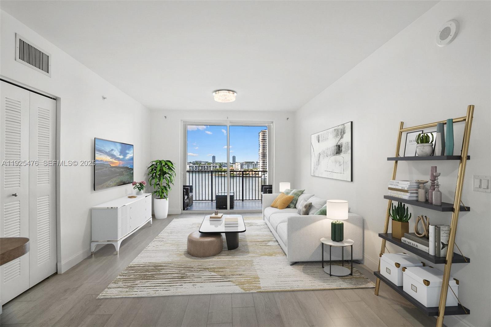 image Porto Bellagio Condo1