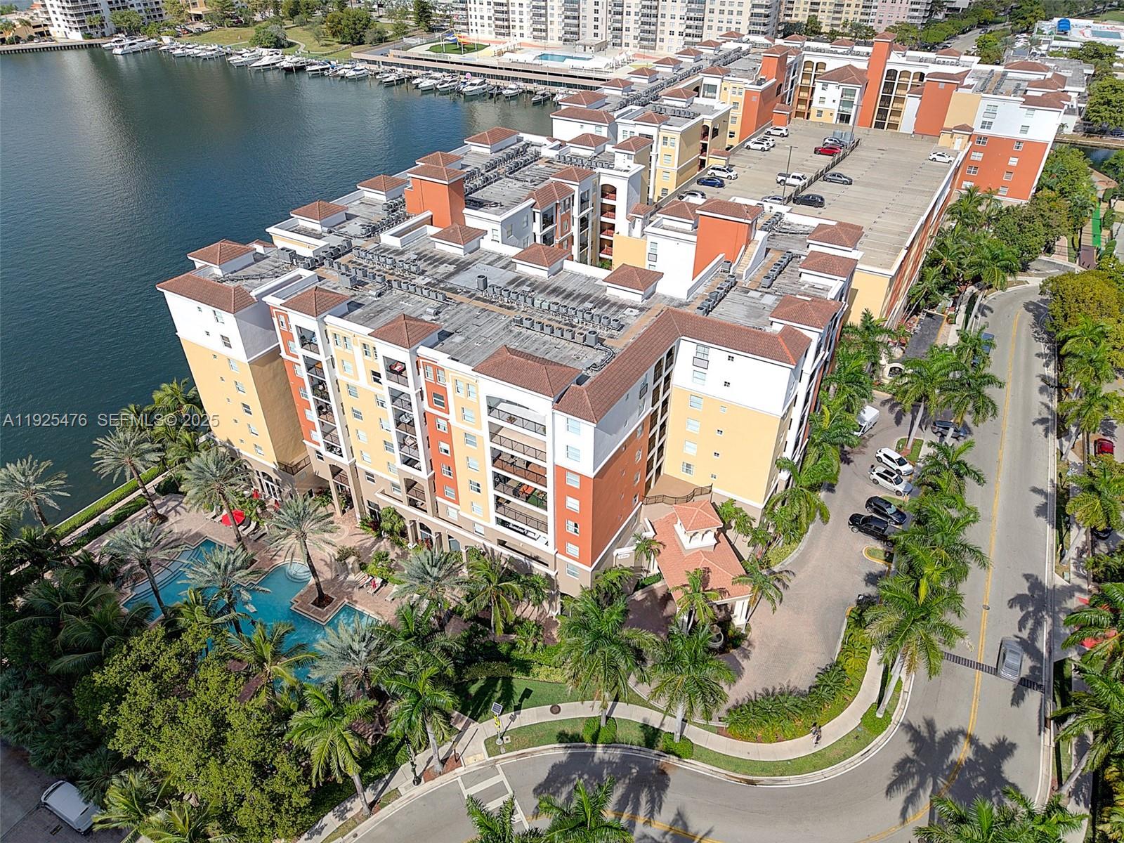 image Porto Bellagio Condo43