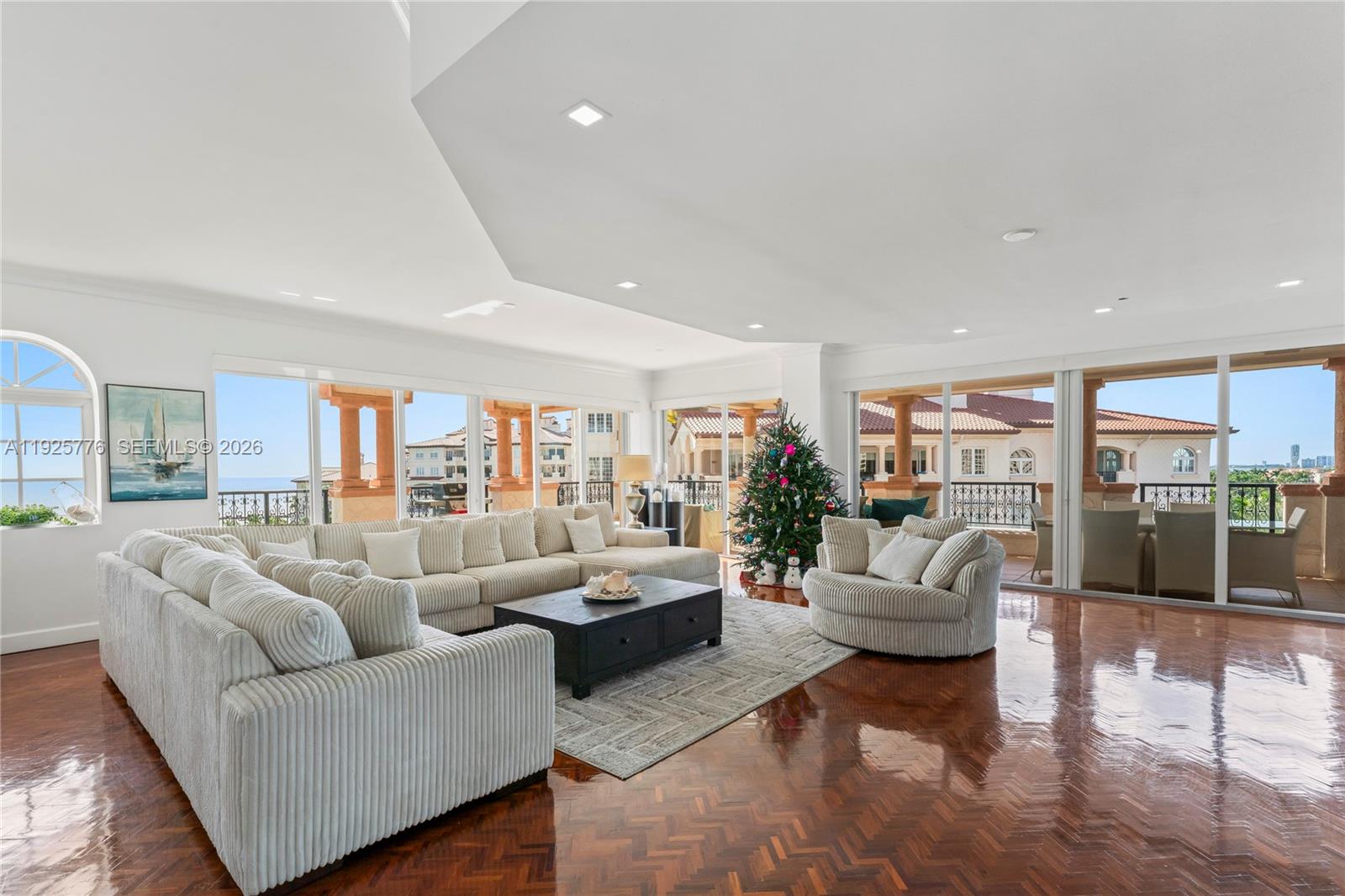 7777 Fisher Is Dr #7777 Miami Beach, FL 33109