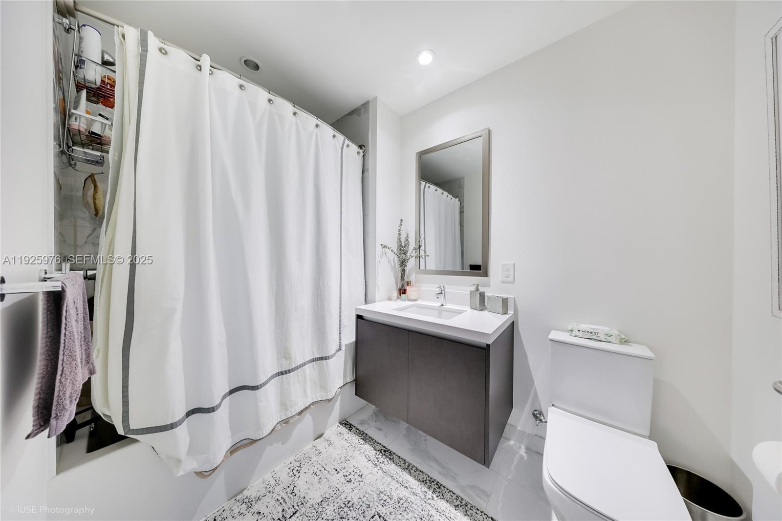 851 NE 1st Ave #3810 Miami, FL 33132