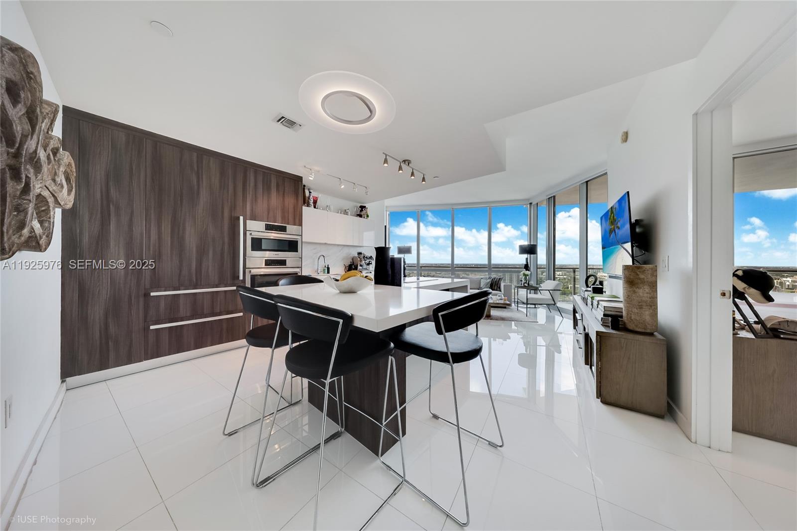 851 NE 1st Ave #3810 Miami, FL 33132