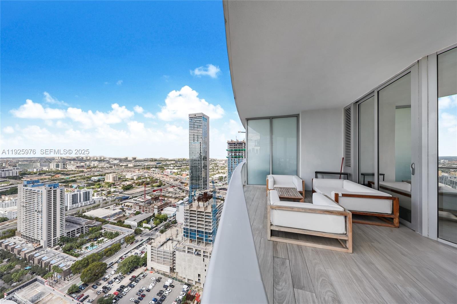 851 NE 1st Ave #3810 Miami, FL 33132