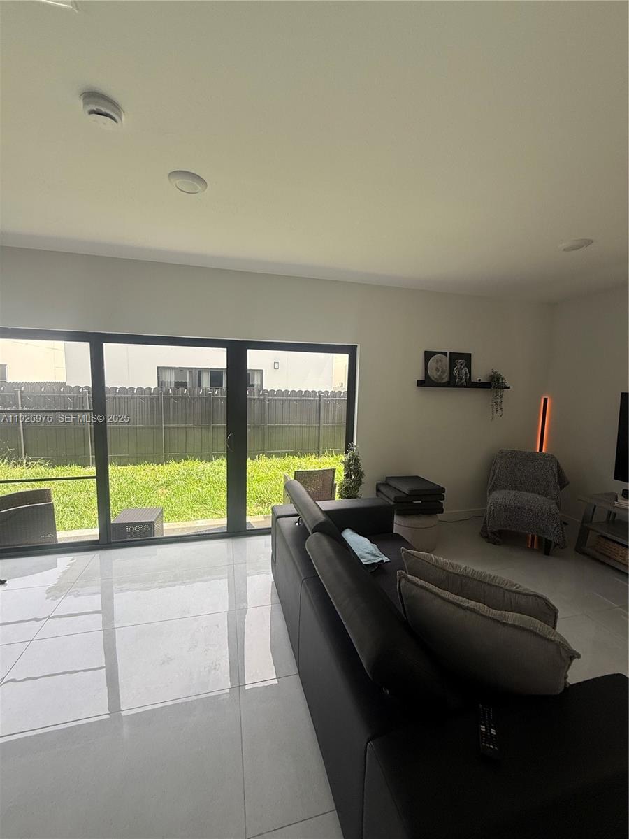 1327 NW 2nd Ln #1327 Florida City, FL 33034