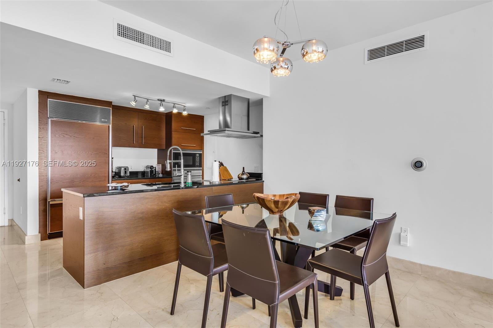 image Icon Brickell Tower 26