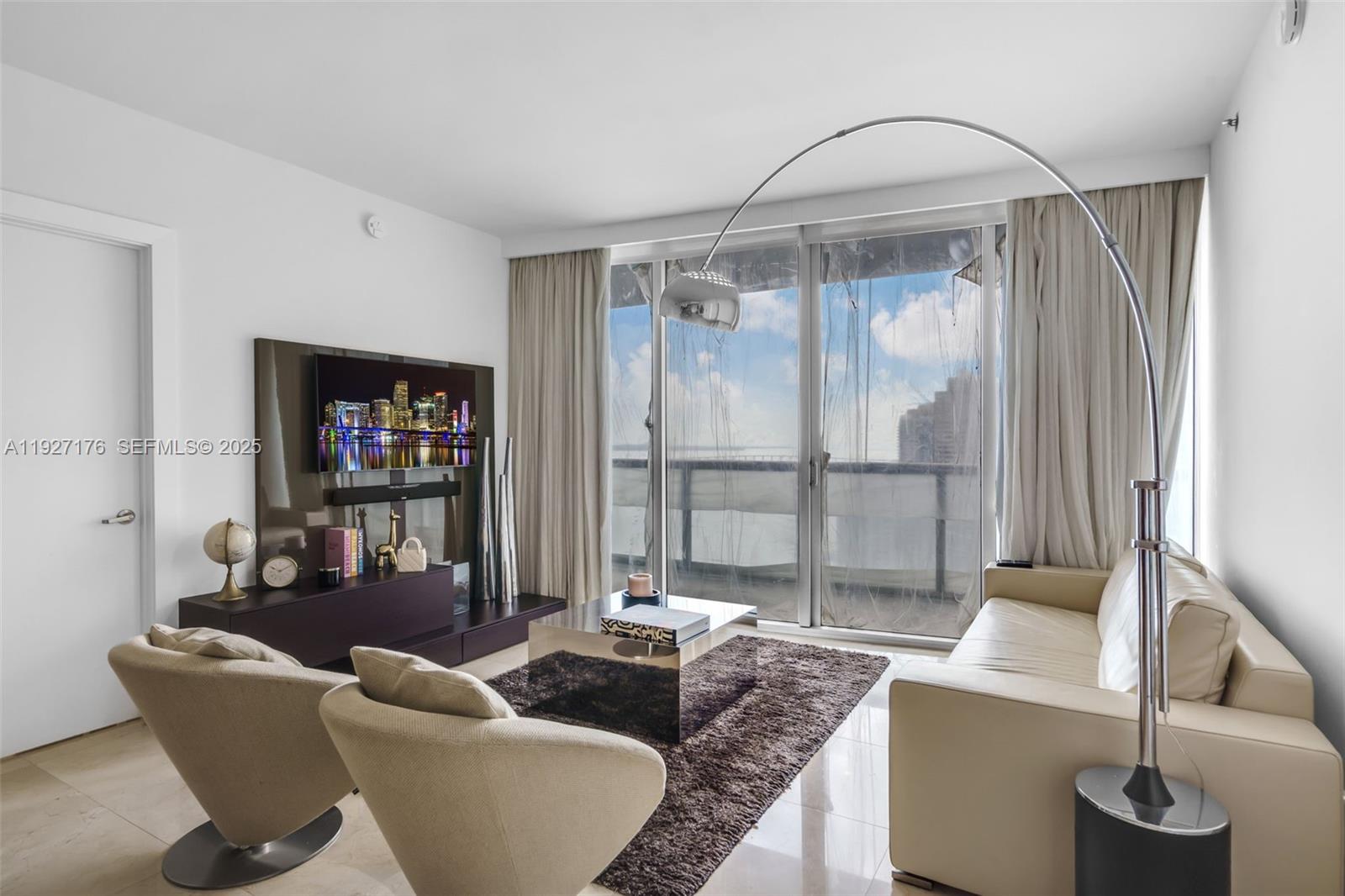 image Icon Brickell Tower 28