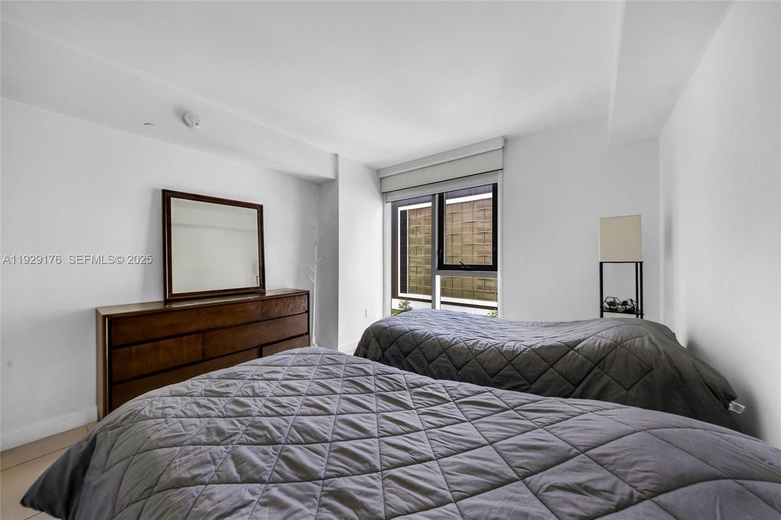 31 SE 6th St #907 Miami, FL 33131