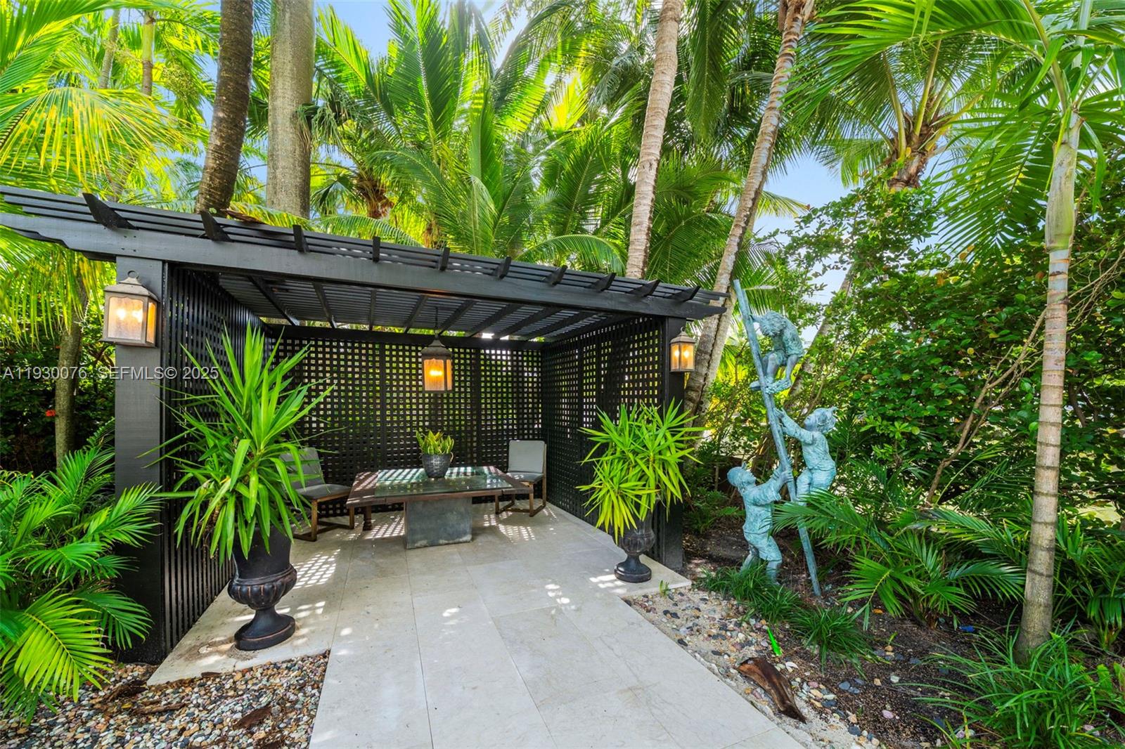 980 Belle Meade Is Dr Miami, FL 33138