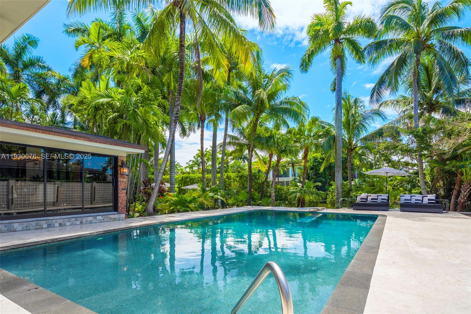 980 Belle Meade Is Dr Miami, FL 33138