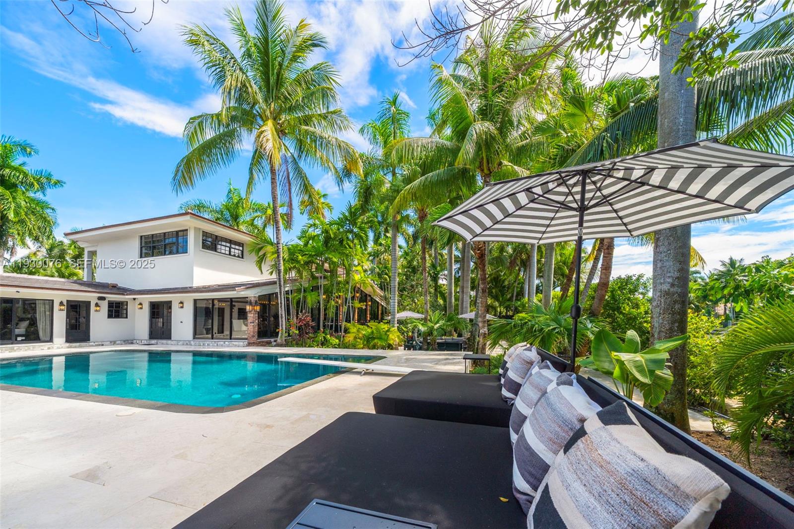 980 Belle Meade Is Dr Miami, FL 33138